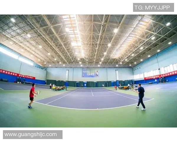 南京网球队灵活性变革引发热议助力网球运动新发展